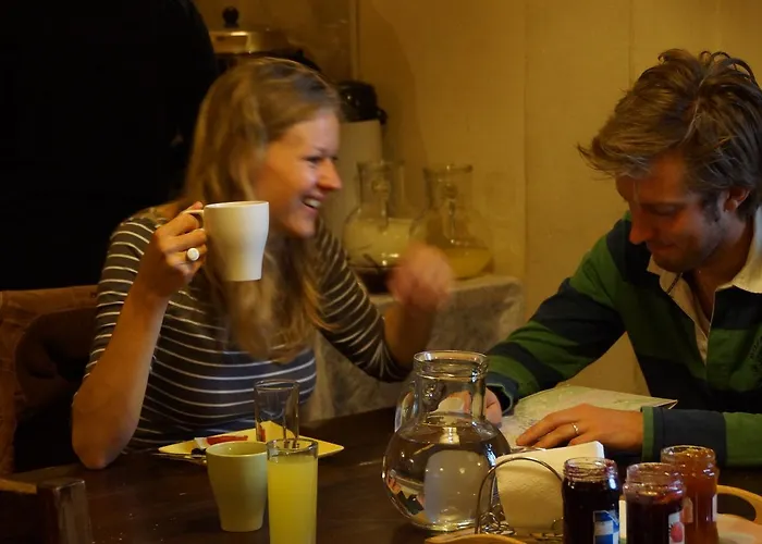 Mostel Hub And Хостел