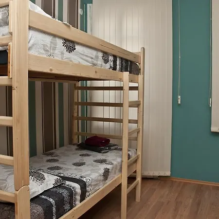 Hostel Mostel Hub And *